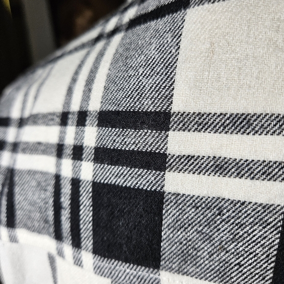 Pretty Little Thing Oversized Button Up Flannel Shirt Dress,Black/White, 6 - Picture 5 of 13